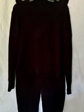 Cozy Women's Crewneck Sweater and matching pants